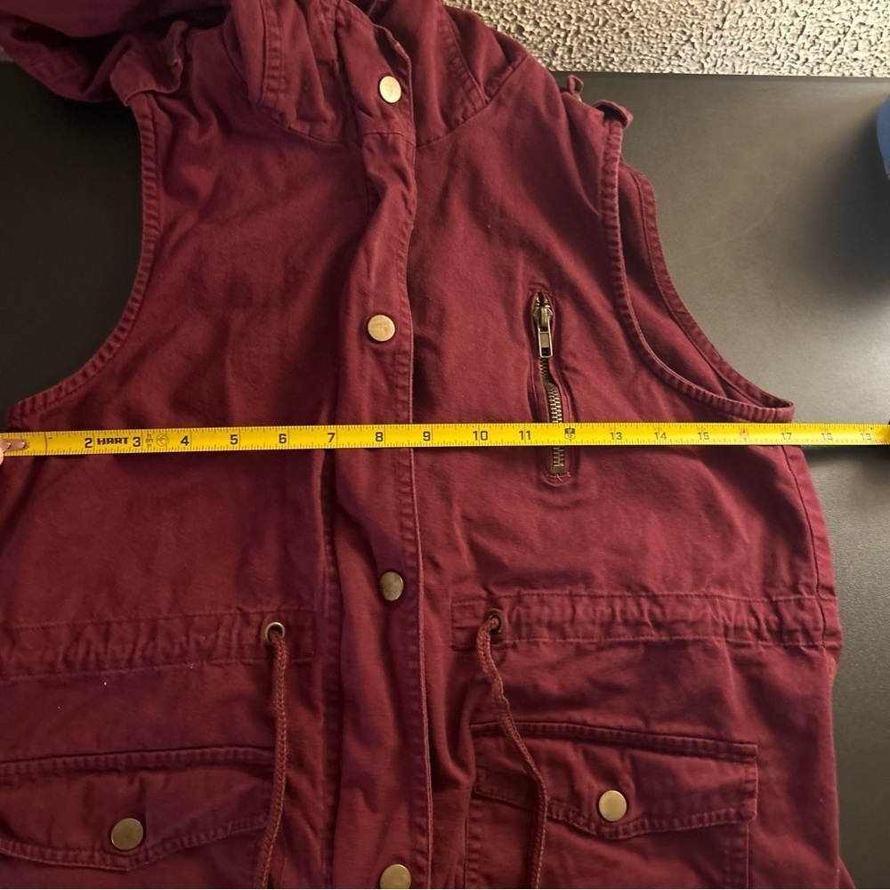 100% Cotton Women’s Burgundy Sleeveless Hooded Vest with Pockets Size M - Picture 3 of 10